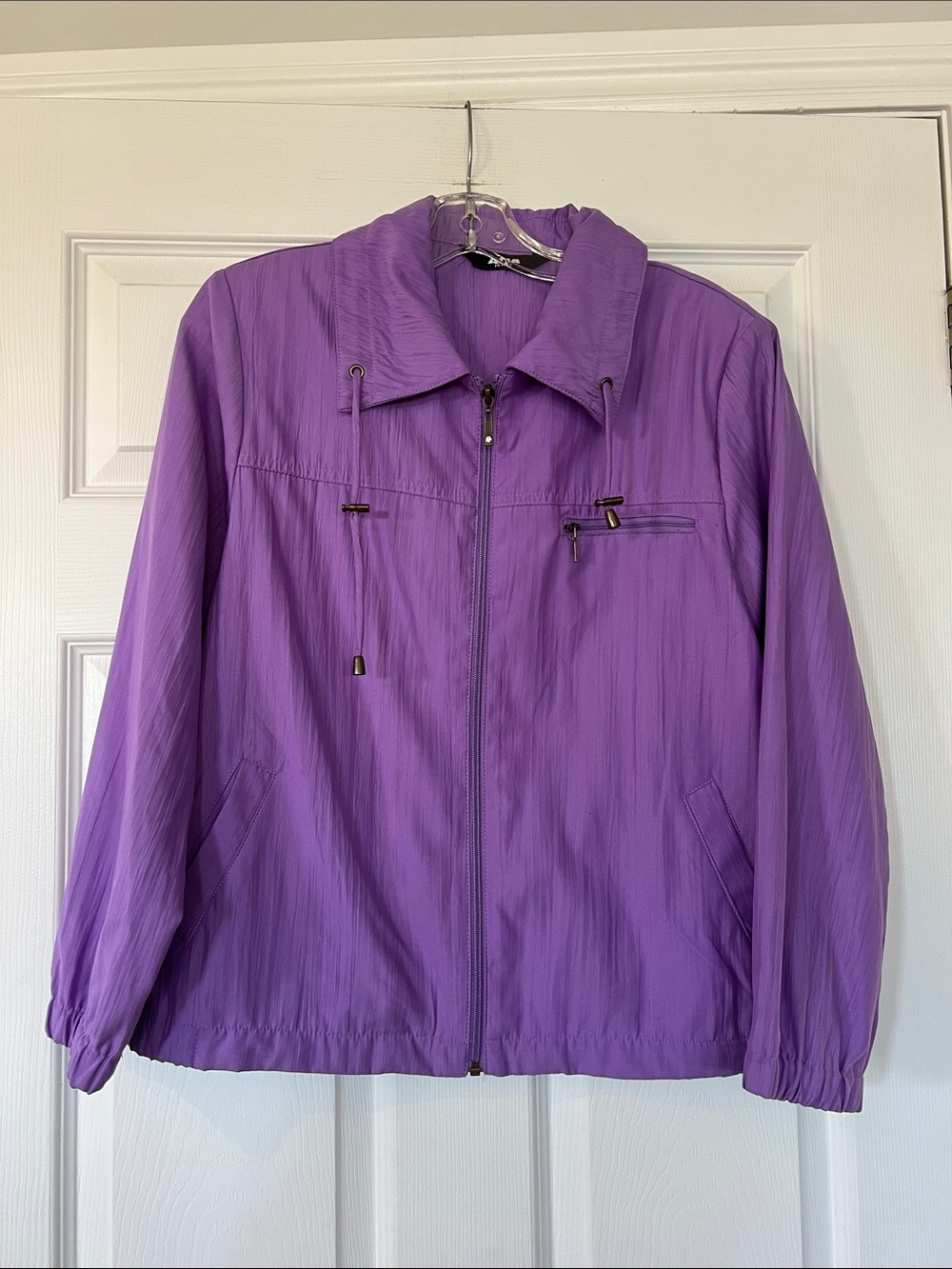 Women’s Lightweight Purple Zip-Front Jacket